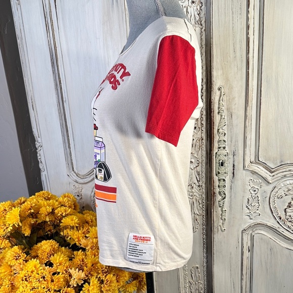 Hello Kitty and Friends Kids T-Shirt - Red and Cream - Picture 5 of 7